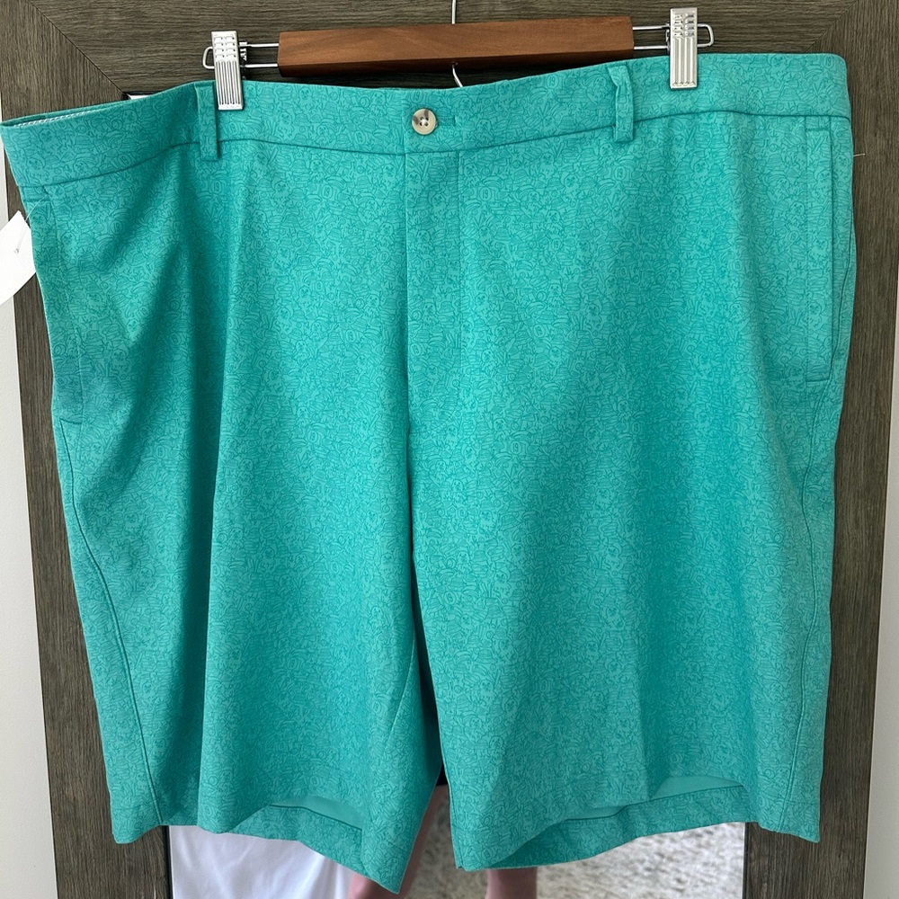 Peter Miller, crown sport performance caddyshack print shorts in green. Size 42
